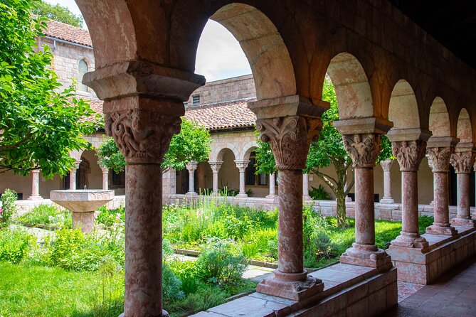 Skip the Line Met Cloisters and Fifth Avenue Tour by Car - Meeting and Pickup Details