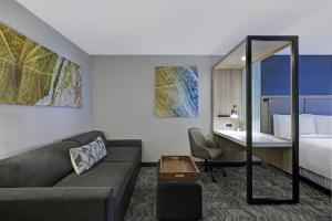 SpringHill Suites by Marriott Palm Desert - Comfortable Guest Rooms