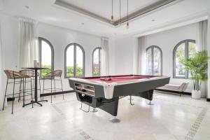 Stella Stays Brilliant 4 BDR Palm Villa Beach Private Pool - Flexible Policies