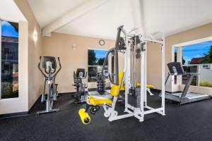 SureStay Plus Hotel by Best Western Upland - Ontario North - Services and Policies