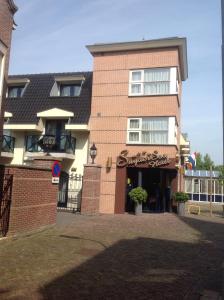 SuyderSee Hotel - Policies and Charges
