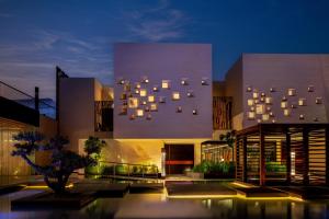 The Biltmore Resort & Spa, Dubai - Engaging Activities and Entertainment