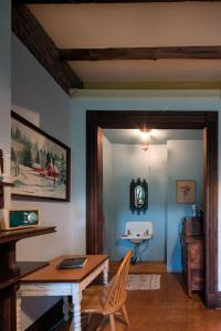 The Harlem Flophouse - Policies and Booking Information