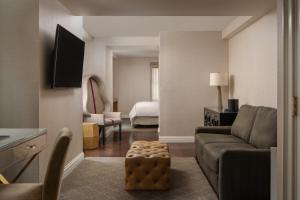 The Manhattan Club - Nearby Attractions