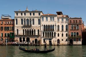 The Venice Venice Hotel - Guest Reviews