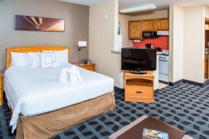 TownePlace Suites by Marriott Anaheim Maingate Near Angel Stadium - Dining and Meal Experiences