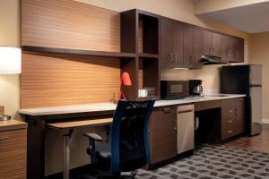 TownePlace Suites Fresno Clovis - Delectable Dining Options