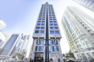 TRYP by Wyndham Abu Dhabi City Center - Accommodation and Amenities