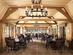 UCLA Lake Arrowhead Lodge - Dining Options