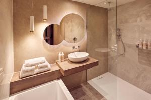Van Der Valk Hotel Gorinchem - Nearby Attractions and Cities