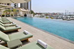 Vida Creek Harbour - Dining Options and Cuisine