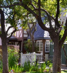 Wine Valley Inn - Policies and Important Information