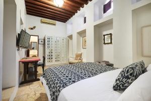 XVA Art Hotel - Nearby Attractions and Excursions
