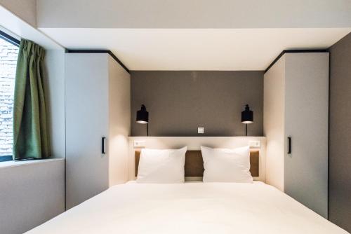 YAYS Amsterdam East by Numa - Nearby Attractions