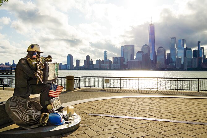 9/11 World Trade Center Walking Tour With Museum Tickets - What to Expect During the Tour