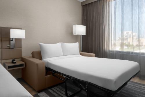 AC Hotel by Marriott Miami Dadeland - Policies and Procedures