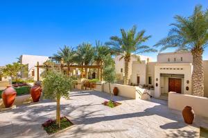Al Wathba, a Luxury Collection Desert Resort & Spa, Abu Dhabi - Children and Family Amenities