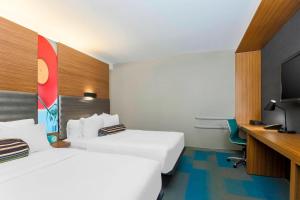 Aloft Harlem - Dining and Nightlife
