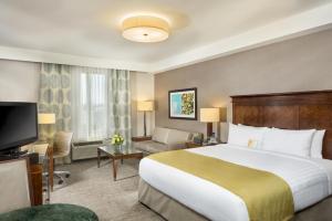 Ayres Hotel Anaheim - Ratings and Guest Feedback