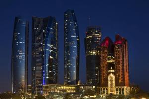 Bab Al Qasr Residence - Transportation and Accessibility