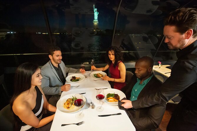 Bateaux New York Fathers Day Plated Dinner Cruise - Highlights of the Cruise