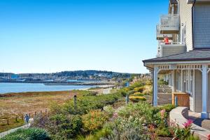 Beach House Half Moon Bay - Getting There and Parking