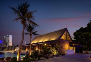 Beach Rotana – All Suites - Languages Spoken