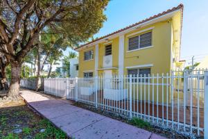 Bellamor Apts at 5th St Shopping Mall - Additional Services