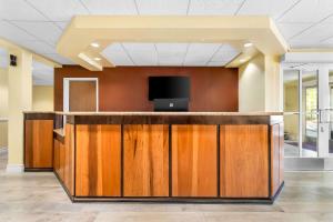 Best Western California City Inn & Suites - Policies and Special Offers
