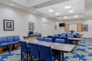 Best Western Plus Big America - Nearby Attractions