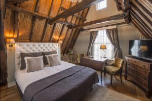 Boutique Hotel Huys Van Leyden - Hotel History and Heritage