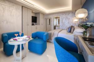 Cala Beach Resort - Local Attractions