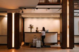 Chambers Powered by Sonder - Facilities and Services Available