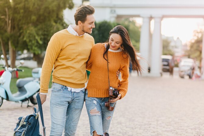 Charmed by Charleston: A Love Story Stroll - Capturing the Essence of Charleston