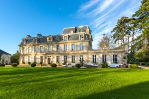 Chateau La Cheneviere - Booking and Policies