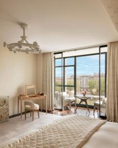 Cheval Blanc Paris & Dior Spa Cheval Blanc Paris - Accommodation Types and Room Features