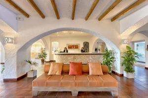 COLONNA GRAND HOTEL CAPO TESTA, a Colonna Luxury Beach Hotel, Santa Teresa Sardinia - Policies and Procedures