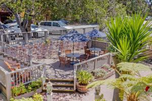 Comfort Inn Carmel By the Sea - Dining and Nearby Attractions