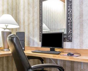 Comfort Suites Palm Desert I-10 - Policies and Procedures