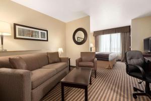 Country Inn & Suites by Radisson, Dixon, CA - UC Davis Area - Dining Options and Breakfast