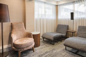 Courtyard by Marriott San Diego Del Mar/Solana Beach - Policies and Requests