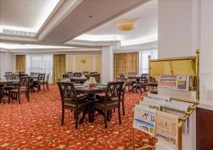 Crystal Plaza Al Majaz Hotel - Booking and Reservation