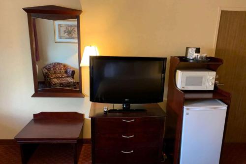 Days Inn by Wyndham Blythe - Cancellation Policies