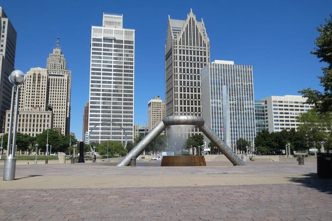 Departure Private Transfer: Detroit to Detroit Airport DTW in Luxury SUV - Additional Amenities Provided
