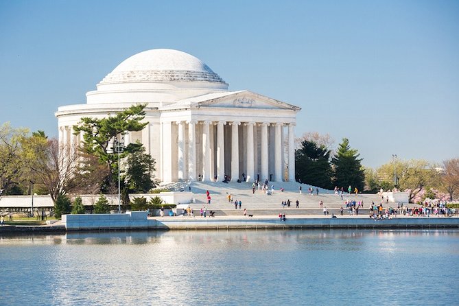 Departure Private Transfer: Washington to Dulles Airport IAD in Business Car - Additional Services and Accessibility