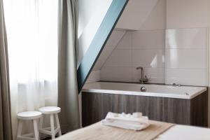 Dijkstra Hotels - Booking and Reservation Policies