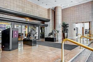 DoubleTree by Hilton Grand Hotel Biscayne Bay - Guest Reviews and Ratings