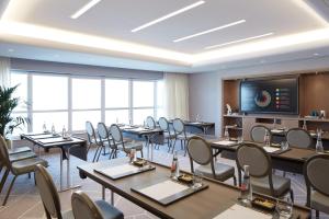 Dusit D2 Kenz Hotel Dubai - Nearby Attractions and Accessibility