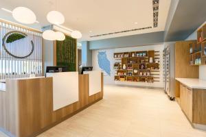 Element Ontario Rancho Cucamonga - Convenient Location