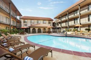 Embassy Suites by Hilton Lompoc Central Coast - Guest Experience and Ratings